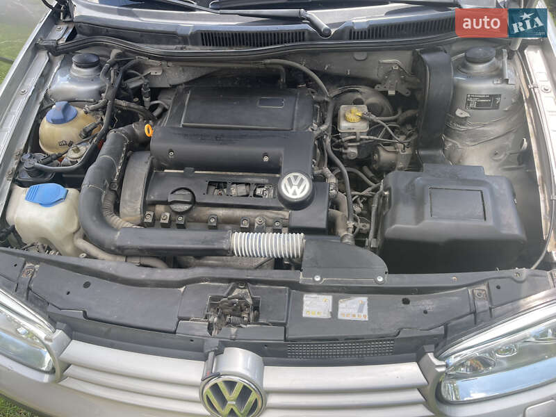 Хетчбек Volkswagen Golf 2002 в Кам'янець-Подільському