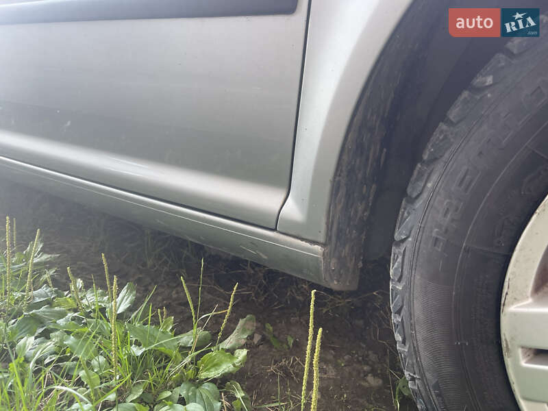 Хетчбек Volkswagen Golf 2002 в Кам'янець-Подільському