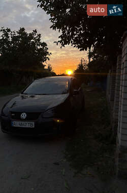 Хэтчбек Volkswagen Golf 2006 в Киеве