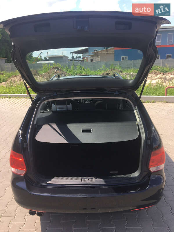 Универсал Volkswagen Golf 2007 в Луцке