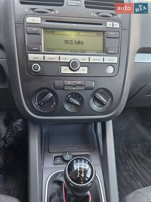 Універсал Volkswagen Golf 2008 в Вінниці