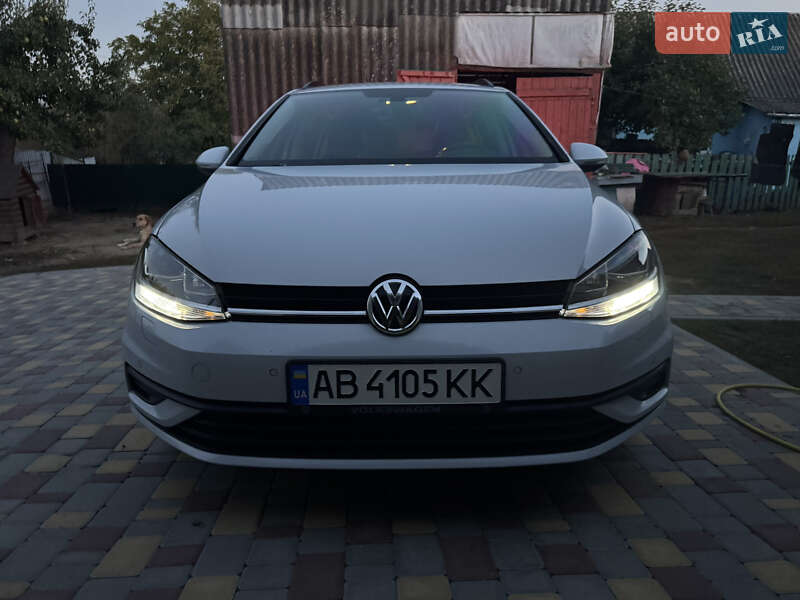 Универсал Volkswagen Golf 2017 в Жмеринке