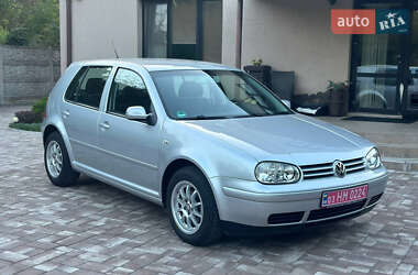 Хэтчбек Volkswagen Golf 2002 в Виннице