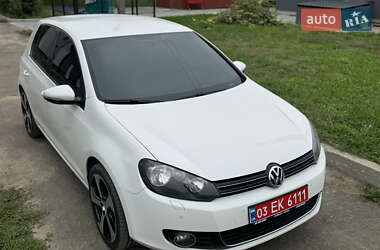 Хэтчбек Volkswagen Golf 2009 в Луцке