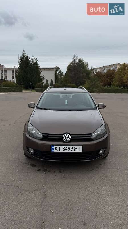 Універсал Volkswagen Golf 2011 в Броварах