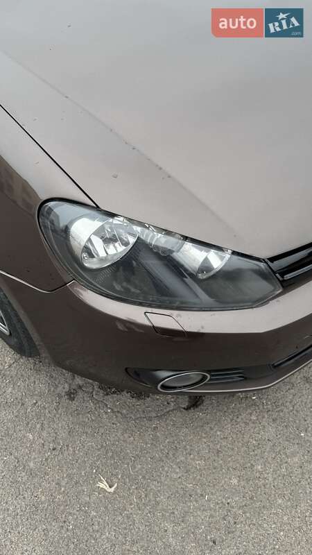 Універсал Volkswagen Golf 2011 в Броварах