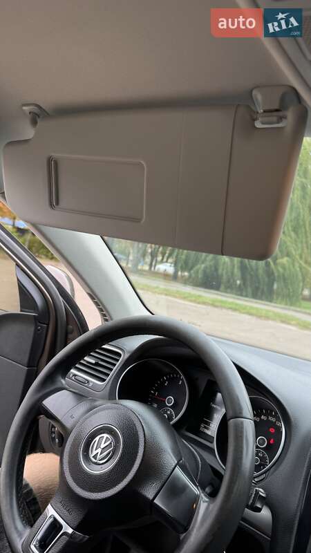 Універсал Volkswagen Golf 2011 в Броварах