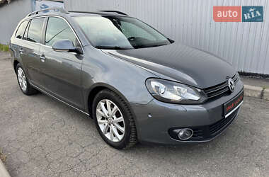 Універсал Volkswagen Golf 2010 в Києві