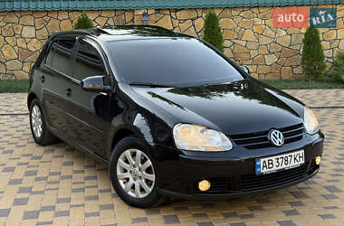 Хетчбек Volkswagen Golf 2005 в Могилів-Подільському