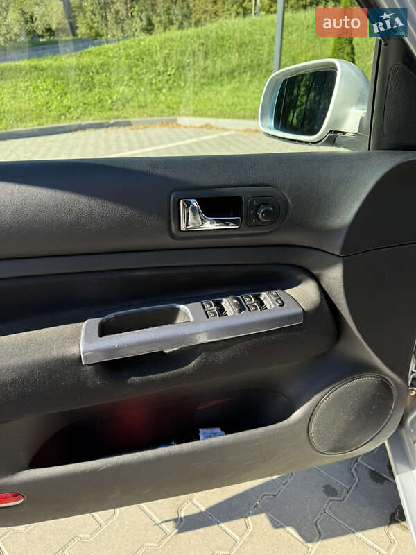 Хэтчбек Volkswagen Golf 2003 в Хмельницком