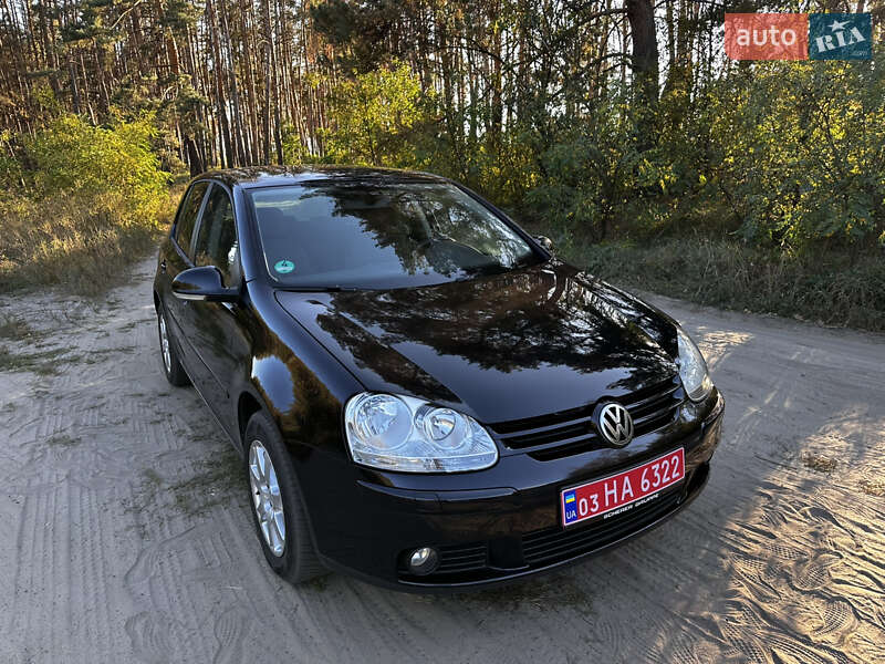 Хэтчбек Volkswagen Golf 2008 в Харькове