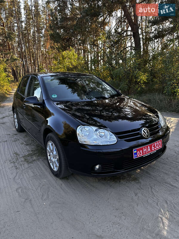 Хэтчбек Volkswagen Golf 2008 в Харькове