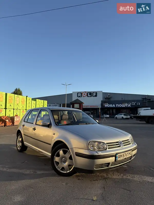 Volkswagen Golf