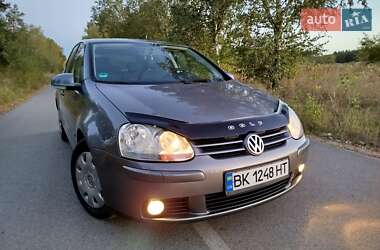 Хэтчбек Volkswagen Golf 2006 в Черкассах