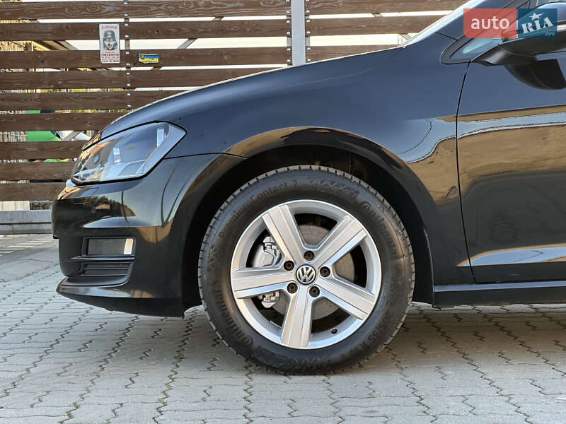 Универсал Volkswagen Golf 2015 в Стрые