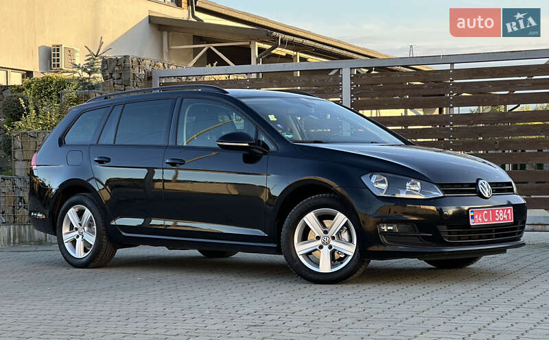 Универсал Volkswagen Golf 2015 в Стрые