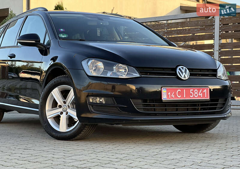 Универсал Volkswagen Golf 2015 в Стрые