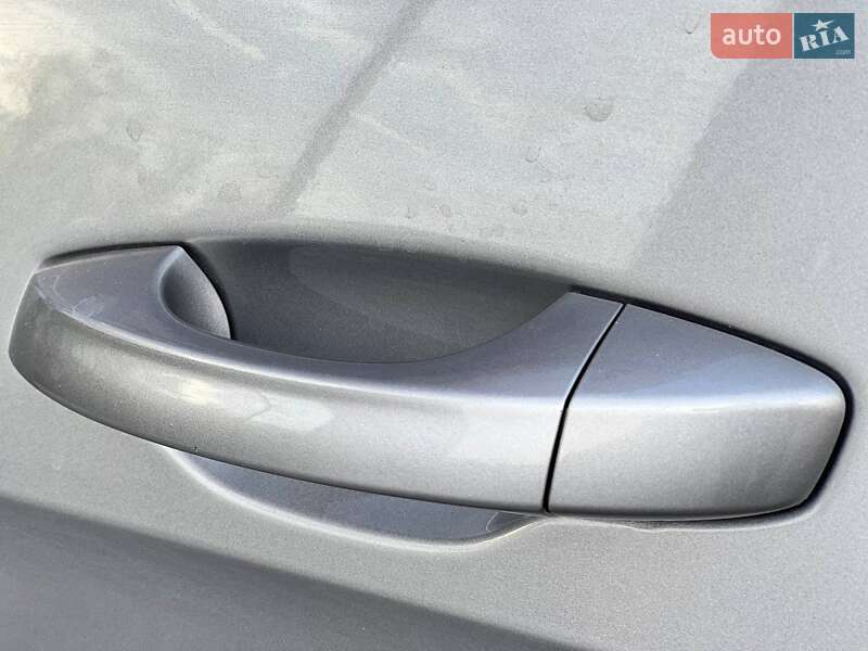Универсал Volkswagen Golf 2019 в Киеве