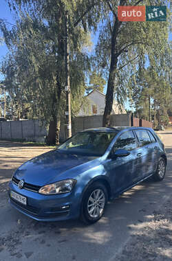 Хэтчбек Volkswagen Golf 2013 в Киеве
