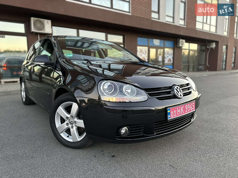 Хетчбек Volkswagen Golf 2009 в Києві