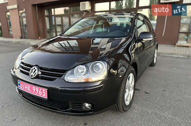 Хэтчбек Volkswagen Golf 2009 в Киеве