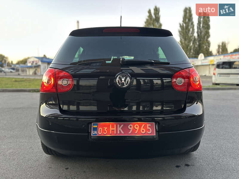 Хетчбек Volkswagen Golf 2009 в Києві