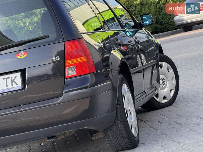 Універсал Volkswagen Golf 2001 в Дрогобичі