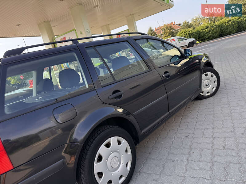 Універсал Volkswagen Golf 2001 в Дрогобичі