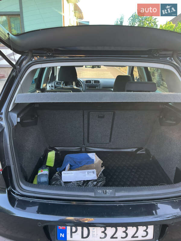 Хетчбек Volkswagen Golf 2010 в Луцьку