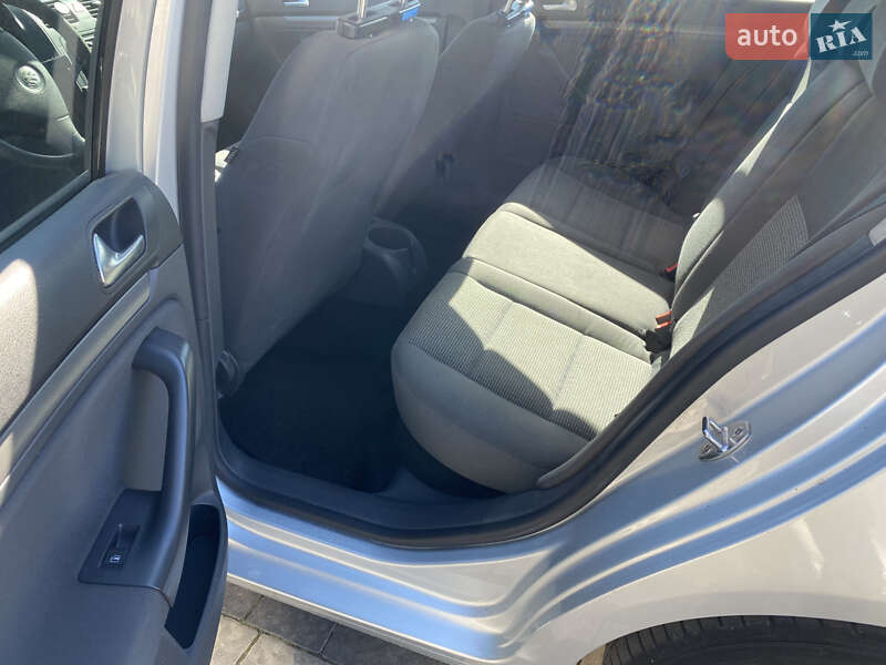 Універсал Volkswagen Golf 2008 в Львові