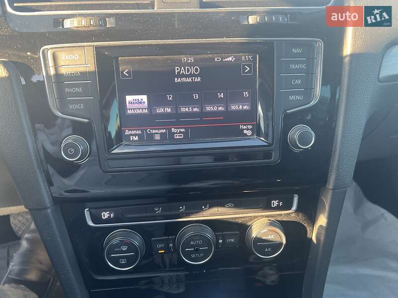 Хетчбек Volkswagen Golf 2013 в Полтаві