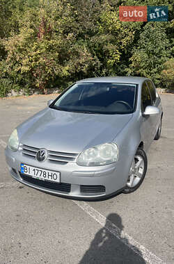 Хетчбек Volkswagen Golf 2005 в Полтаві