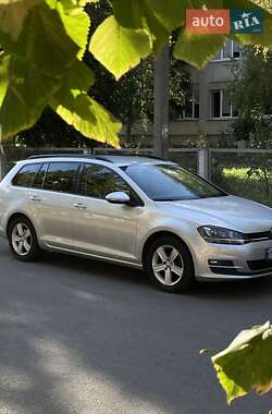 Універсал Volkswagen Golf 2015 в Полтаві
