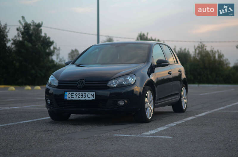 Хэтчбек Volkswagen Golf 2011 в Черновцах