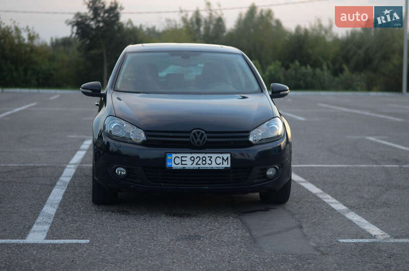 Хэтчбек Volkswagen Golf 2011 в Черновцах