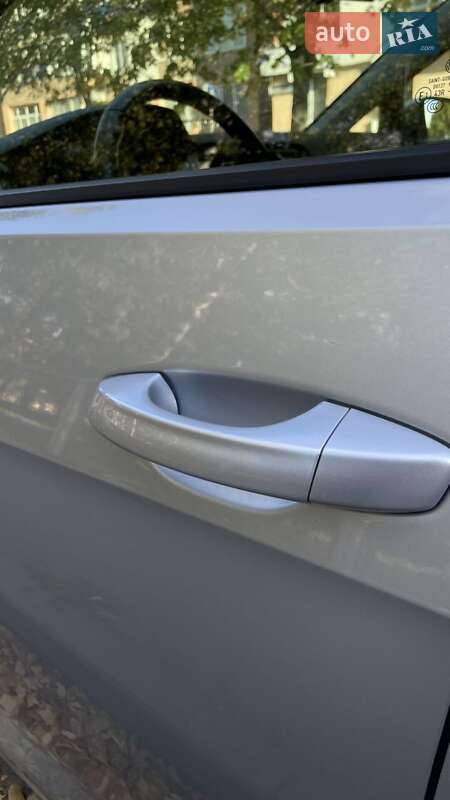 Універсал Volkswagen Golf 2015 в Полтаві