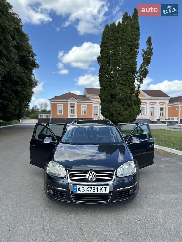 Універсал Volkswagen Golf 2008 в Хмільнику