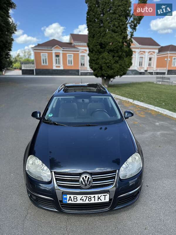 Універсал Volkswagen Golf 2008 в Хмільнику