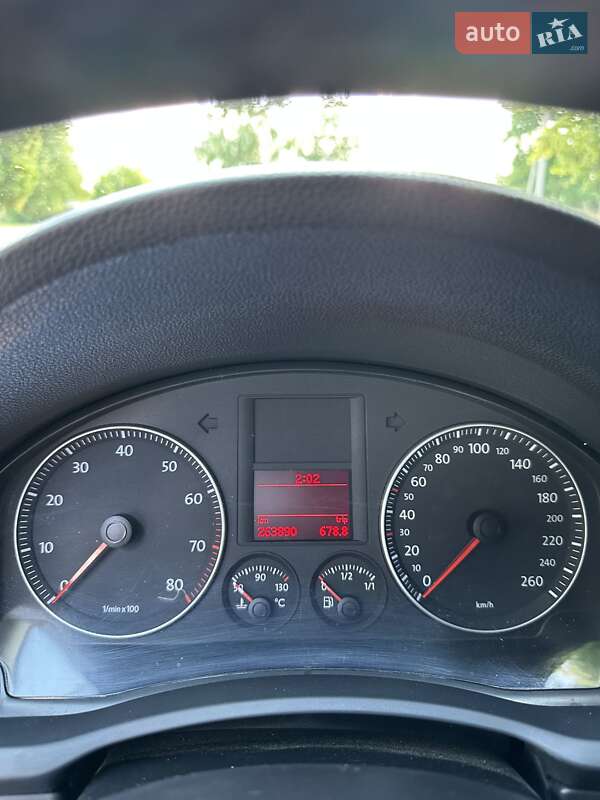 Універсал Volkswagen Golf 2008 в Хмільнику