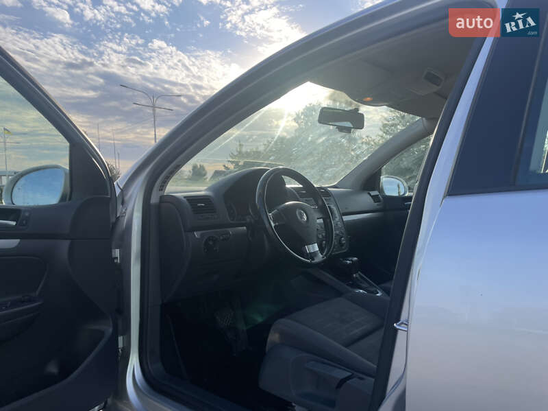 Хетчбек Volkswagen Golf 2007 в Ізмаїлі