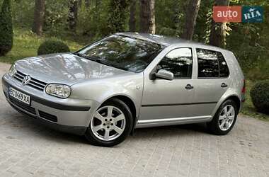 Хетчбек Volkswagen Golf 2002 в Львові