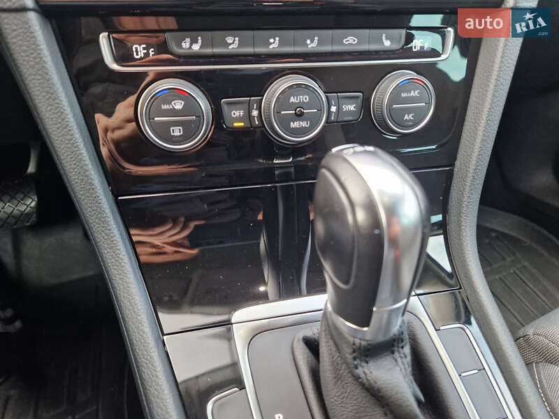 Универсал Volkswagen Golf 2019 в Кропивницком фото 34 Универсал Volkswagen Golf 2019 в Кропивницком
