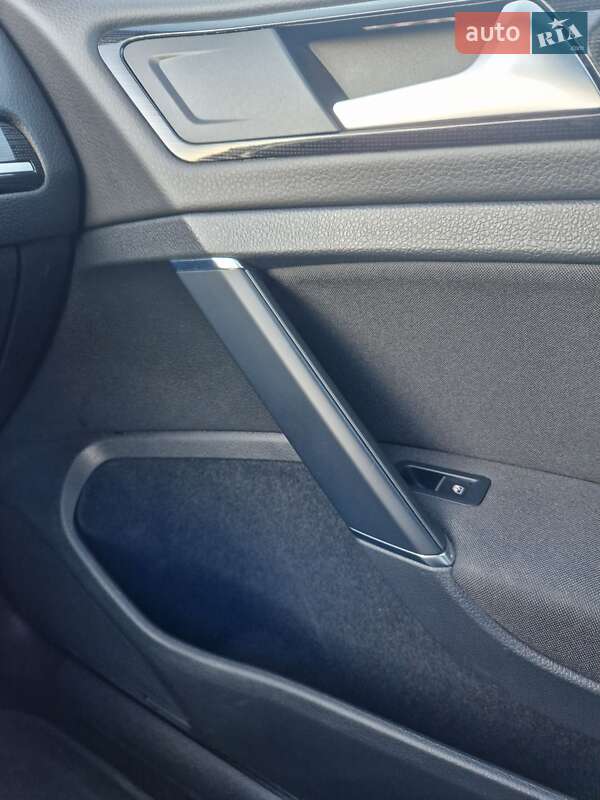 Универсал Volkswagen Golf 2019 в Кропивницком фото 52 Универсал Volkswagen Golf 2019 в Кропивницком