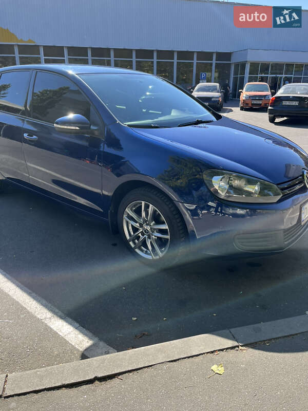 Хэтчбек Volkswagen Golf 2011 в Одессе