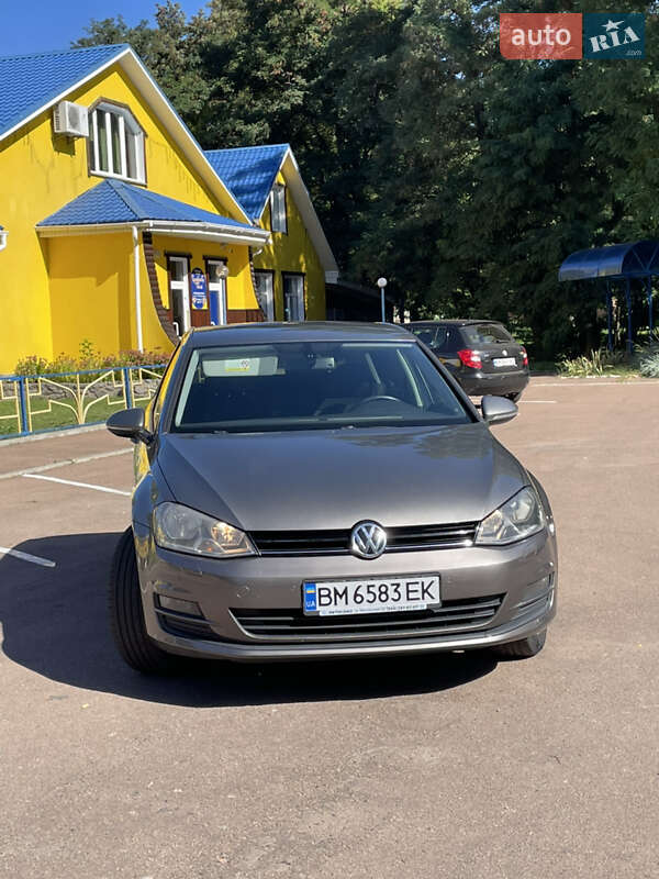 Хэтчбек Volkswagen Golf 2013 в Конотопе