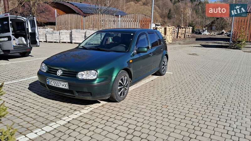 Хэтчбек Volkswagen Golf 1999 в Стрые