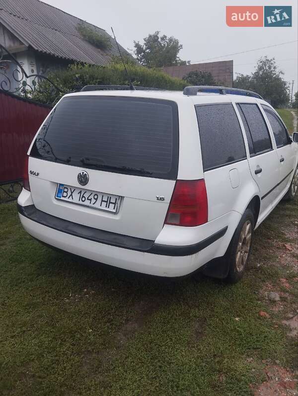 Універсал Volkswagen Golf 2005 в Новій Ушиці