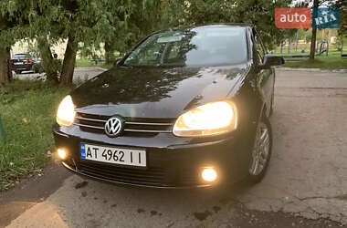 Хетчбек Volkswagen Golf 2007 в Надвірній