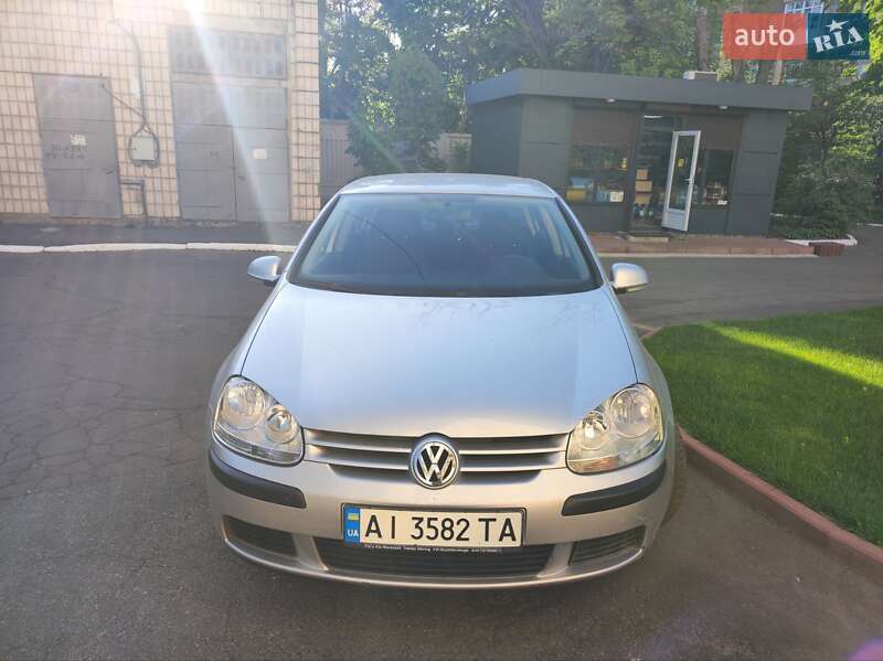 Хэтчбек Volkswagen Golf 2005 в Киеве фото 5 Хэтчбек Volkswagen Golf 2005 в Киеве