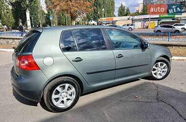 Хетчбек Volkswagen Golf 2003 в Кропивницькому